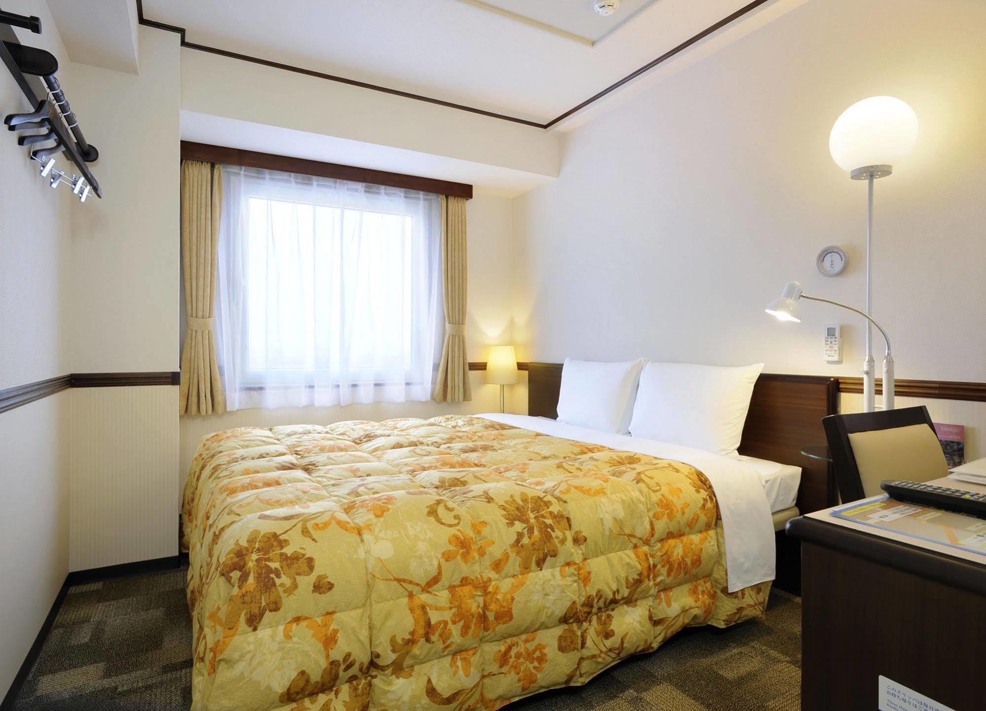 Toyoko Inn Saitama Shintoshin Екстериор снимка
