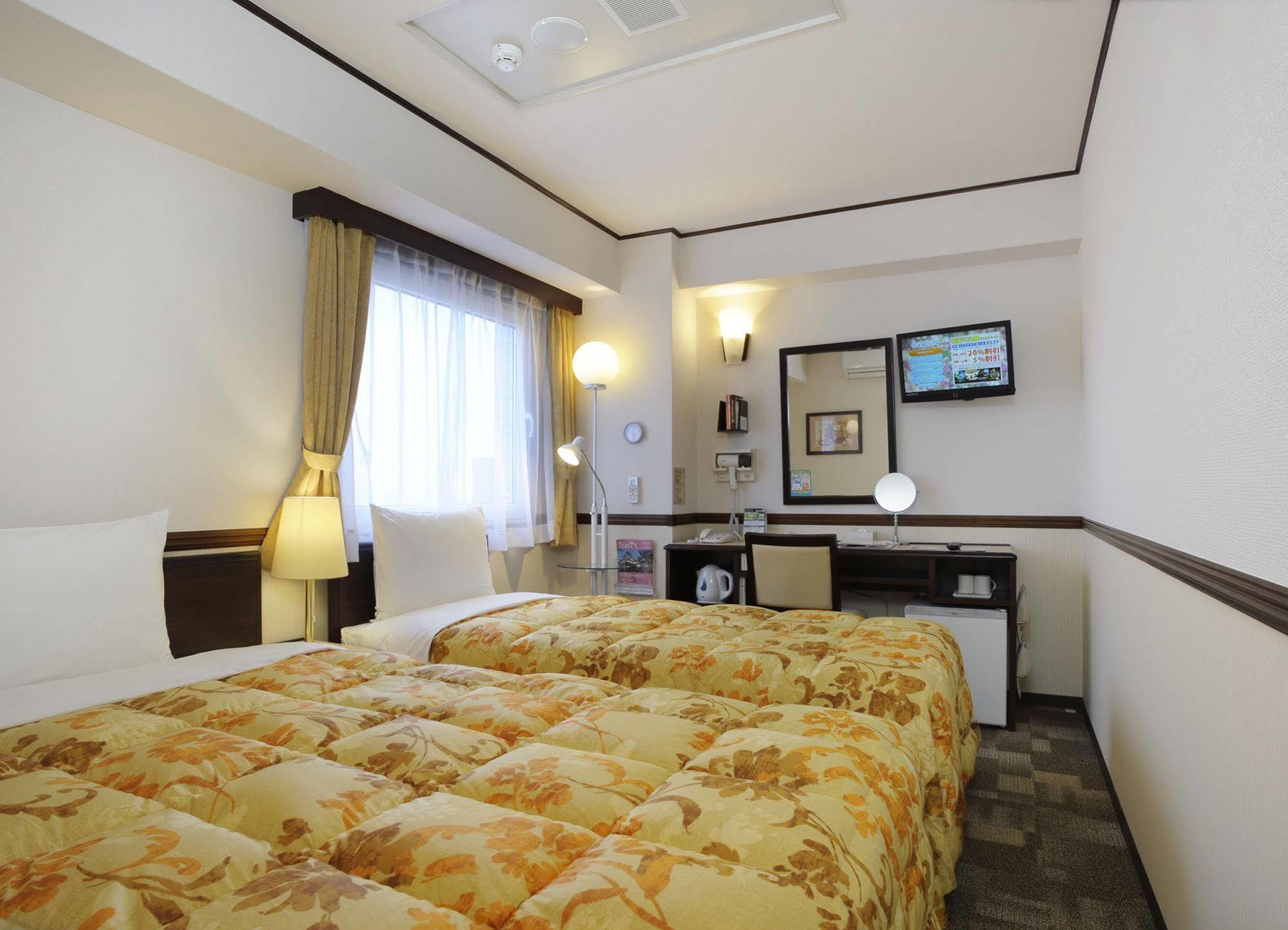 Toyoko Inn Saitama Shintoshin Екстериор снимка