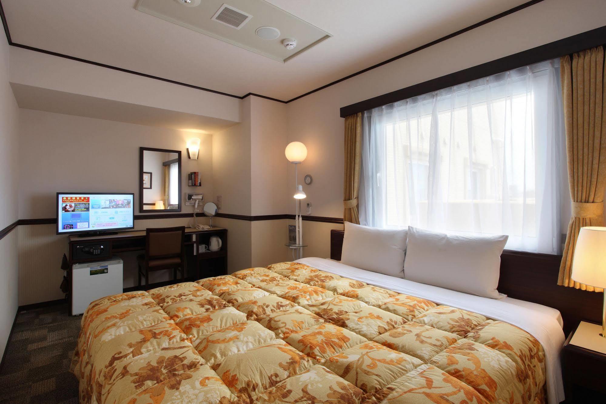 Toyoko Inn Saitama Shintoshin Екстериор снимка